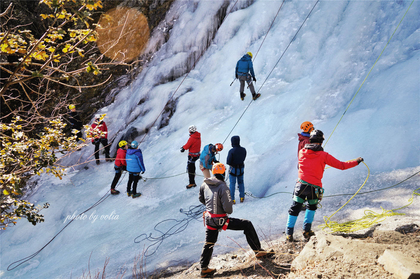 德赢体育娱乐平台-全国高山滑雪巡回赛，雪域风情尽展运动风采