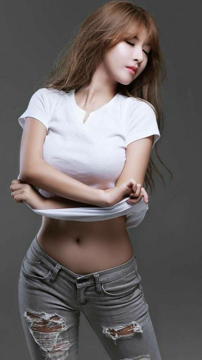 德赢官网登录入口-全球车迷狂欢夜：F1赛场现场直击，f1汽车比赛