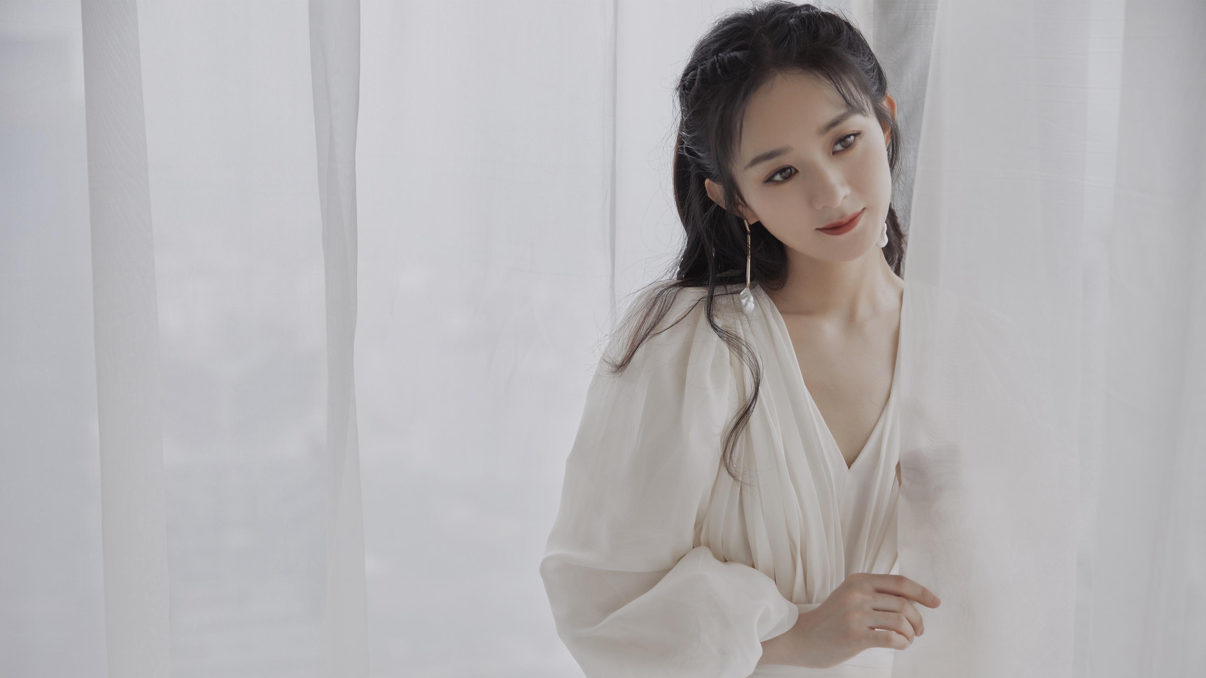 德赢app下载-凯撒酋长球员获选月度最佳，表现突出，凯撒酋长球衣